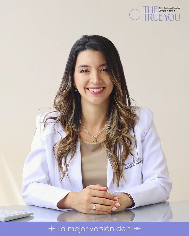 Dra Daniela Correa Cirujana Plástica en Medellín