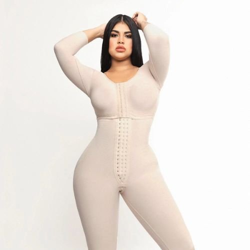 Fajas post-quirúrgicas en Medellín - Dra. Daniela Correa Cirujana Plástica